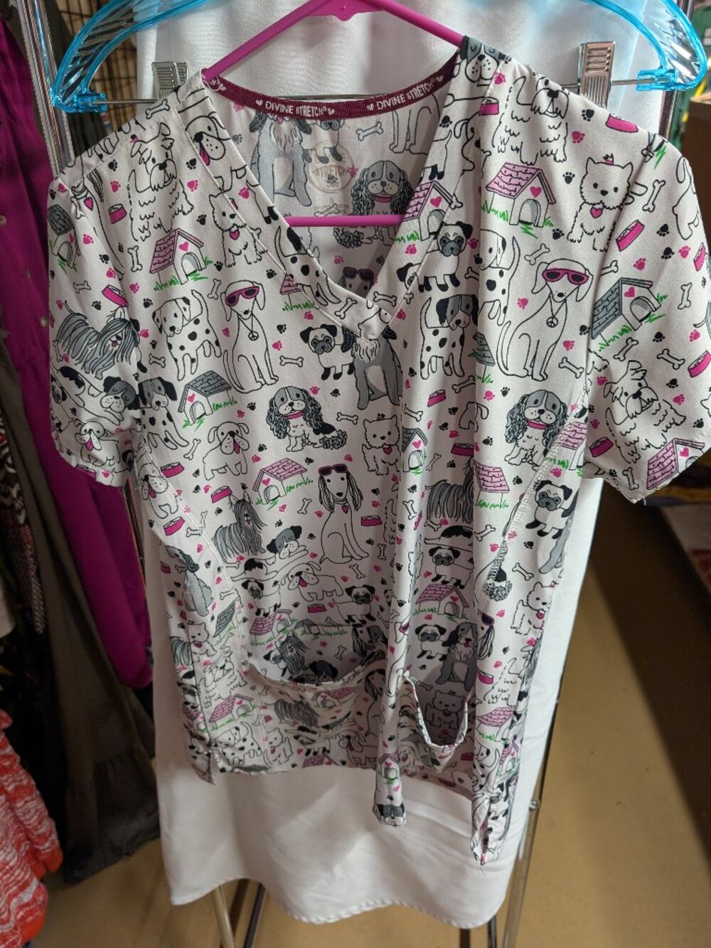 Cassandra O Dog Print Scrub Top Small - 25% Off When You Bundle 5+ Items!